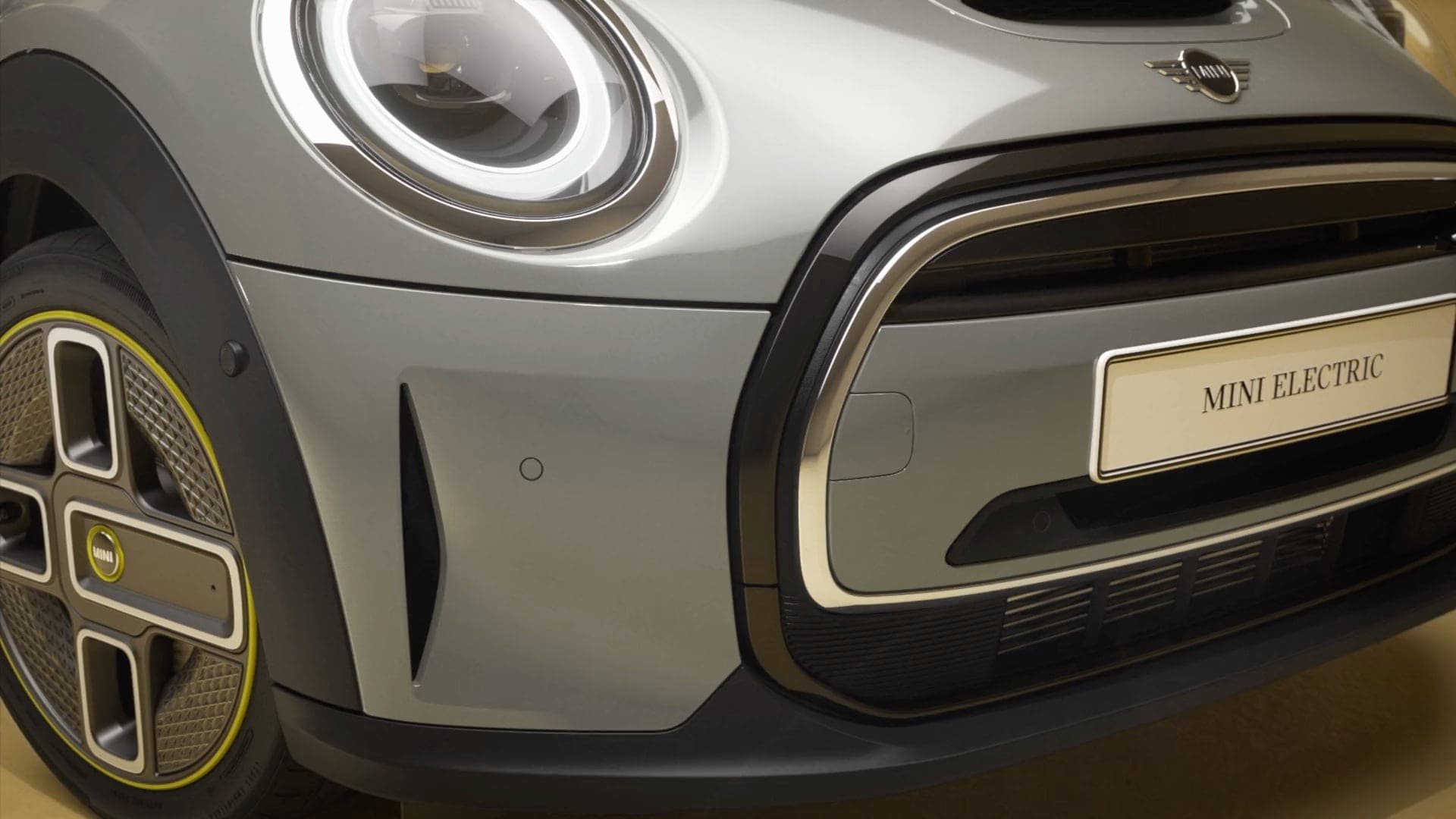 MINI 3 door Cooper SE – MINI tout-électrique – vue latérale, argent