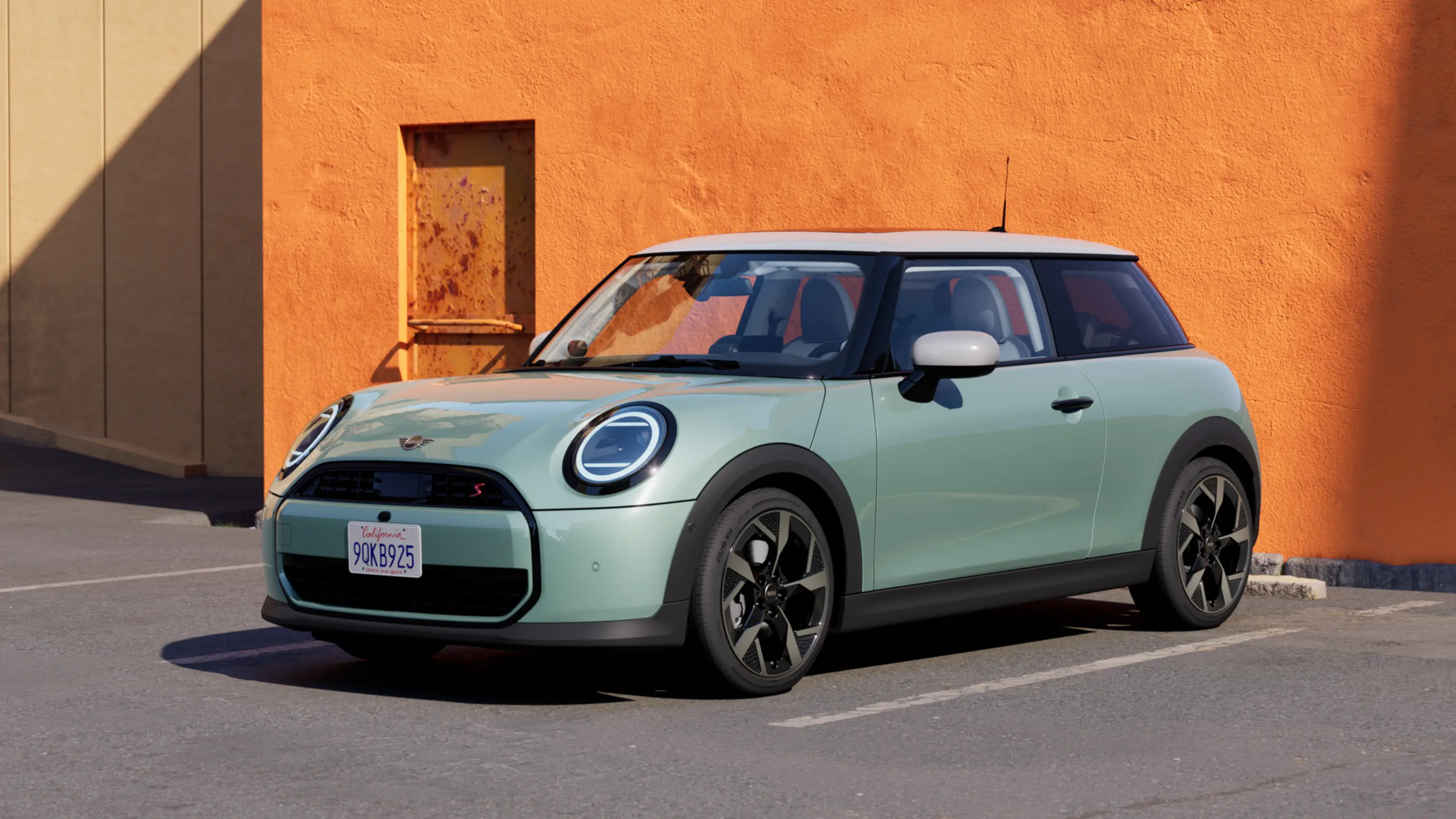 MINI Cooper 3 door - vista frontale della sala fabbrica