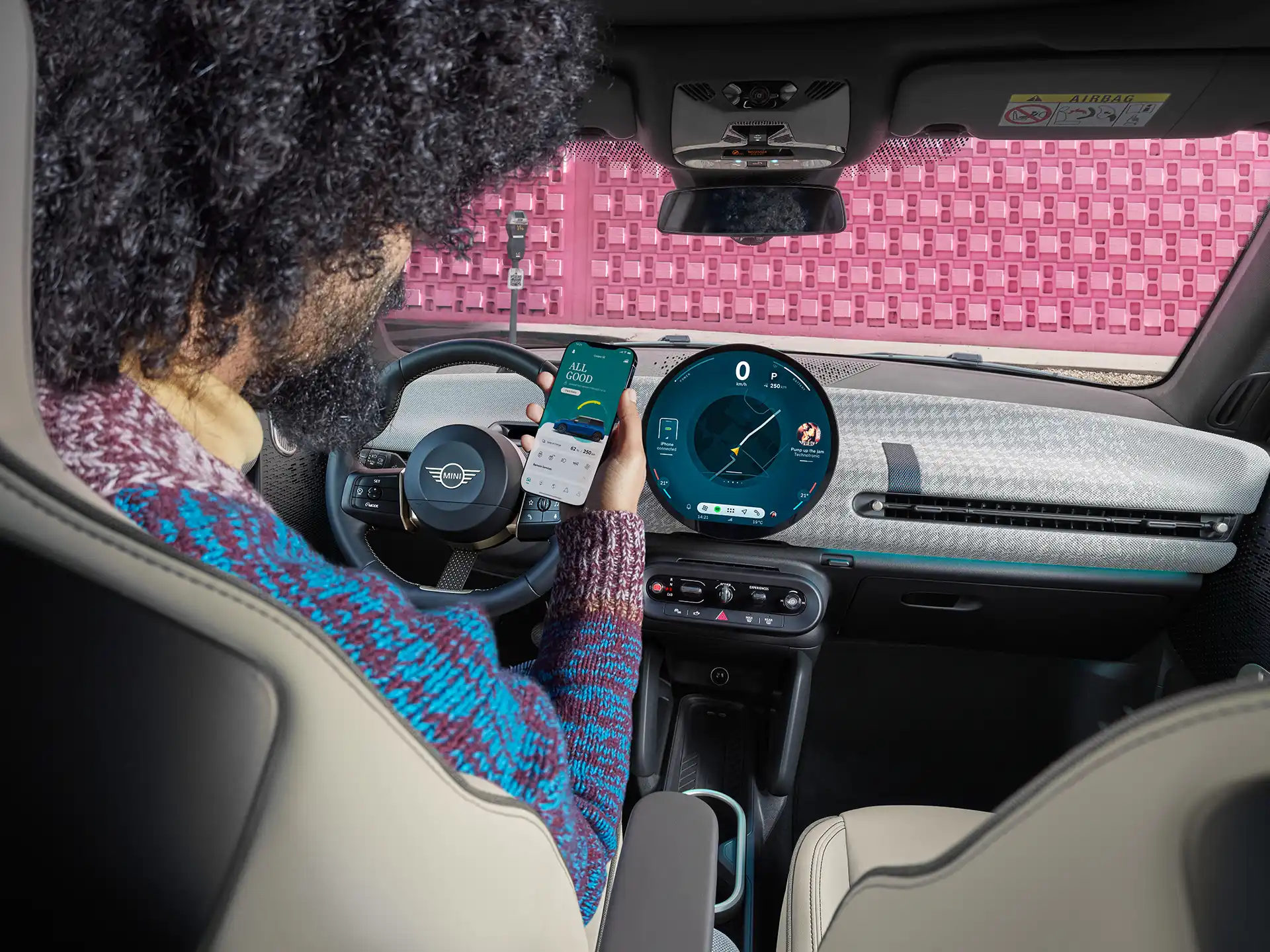 MINI Cooper Electric – MINI Reise