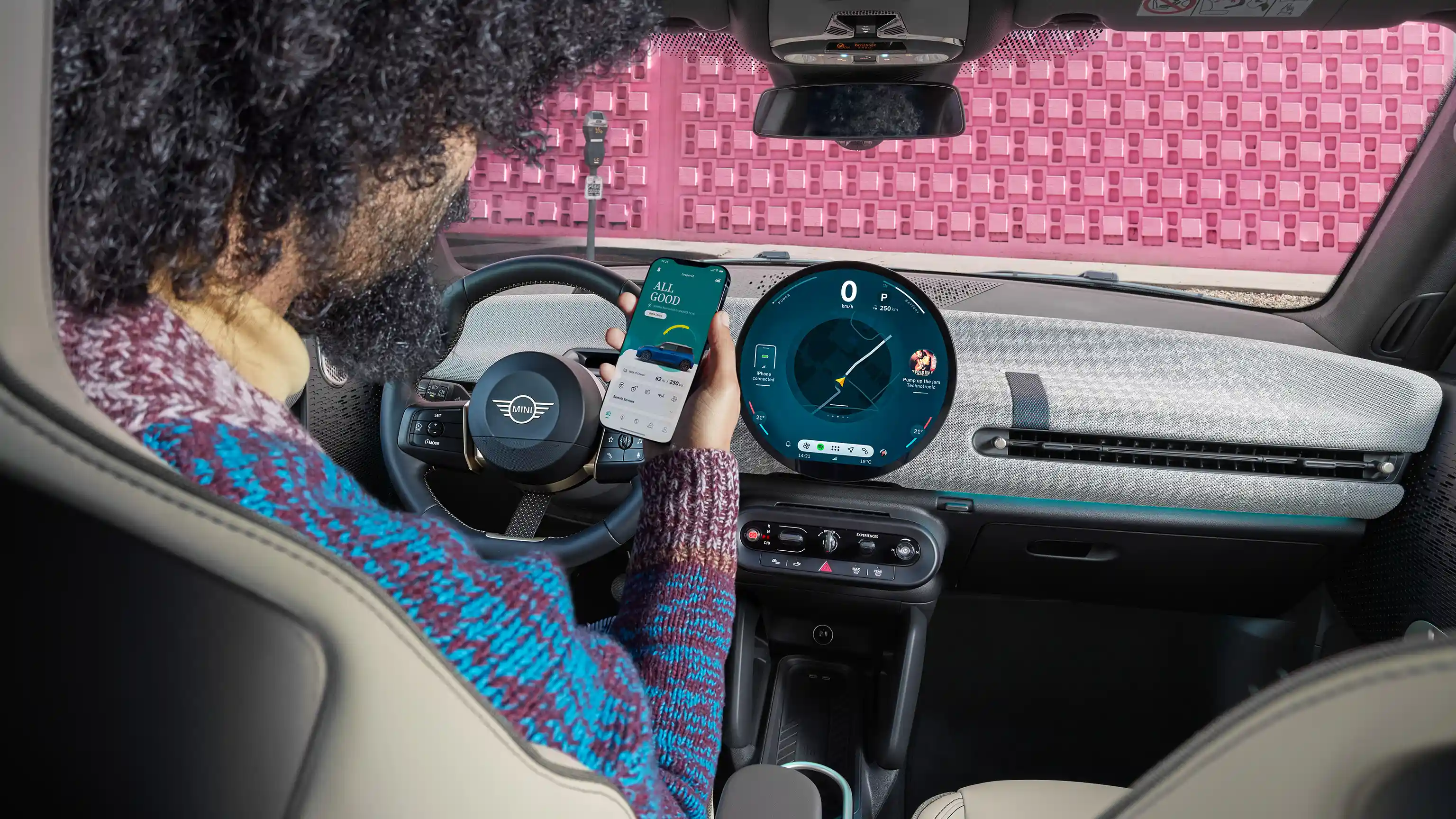 MINI Cooper Electric – MINI Reise