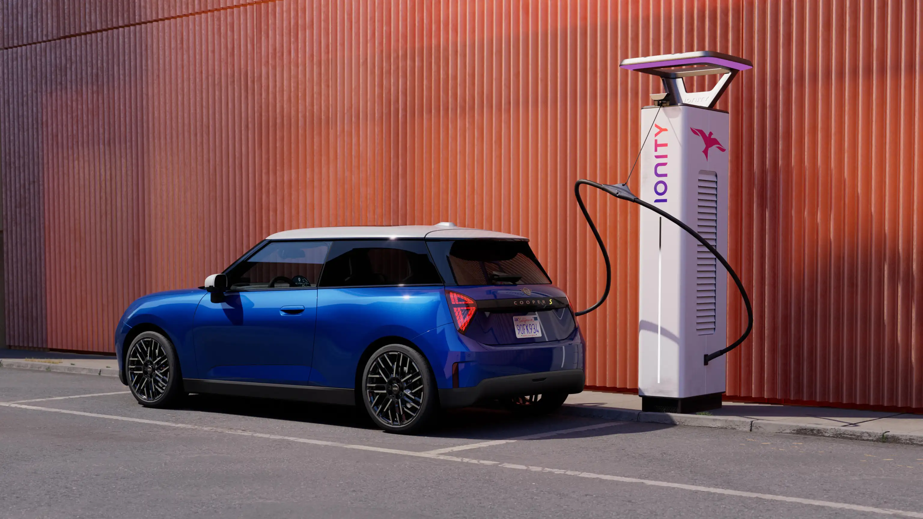 MINI Cooper Electric – Unterwegs laden