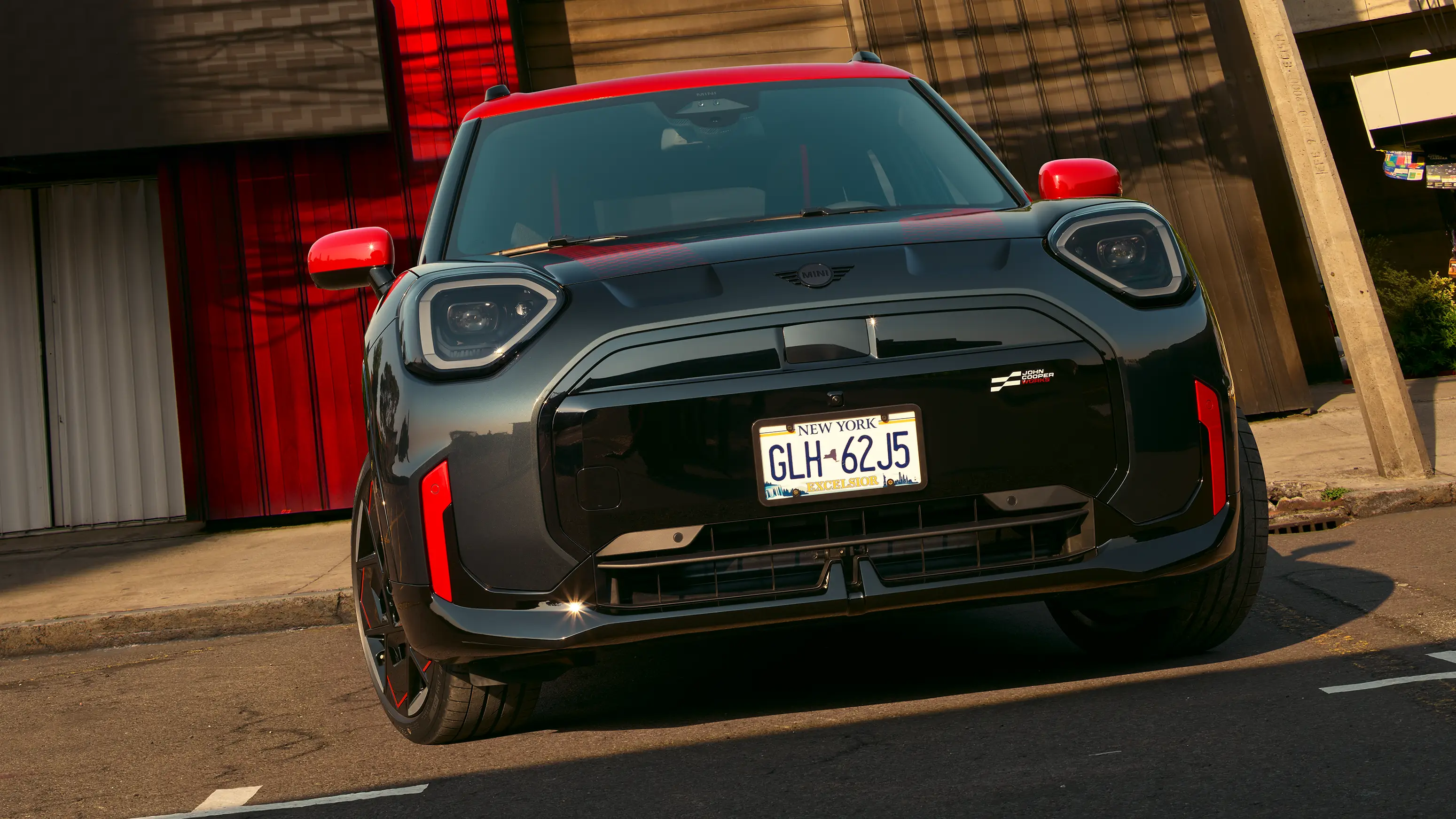 MINI John Cooper Works - J04 JCW Vue de face