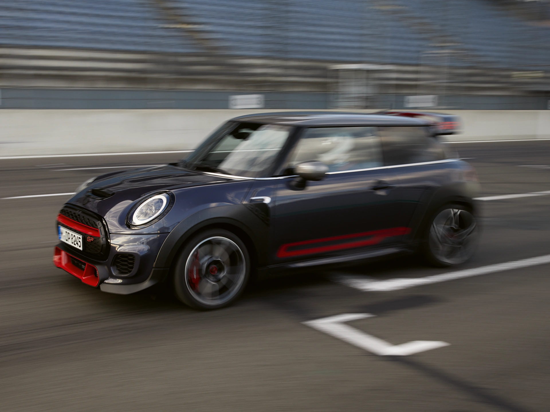 MINI John Cooper Works – Rennsport MINI GP