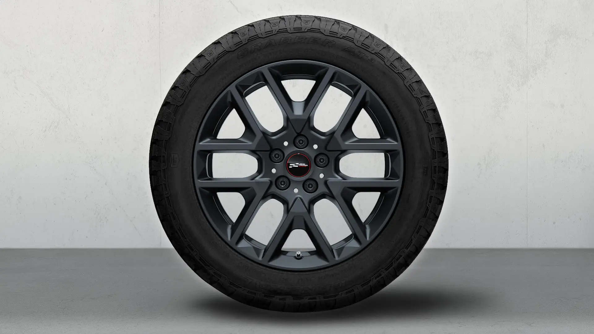 Cerchi in lega JCW da 18" Y-Spoke 945 in Frozen Midnight Grey. 