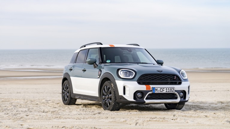 Mini Cooper Countryman Uncharted Edition