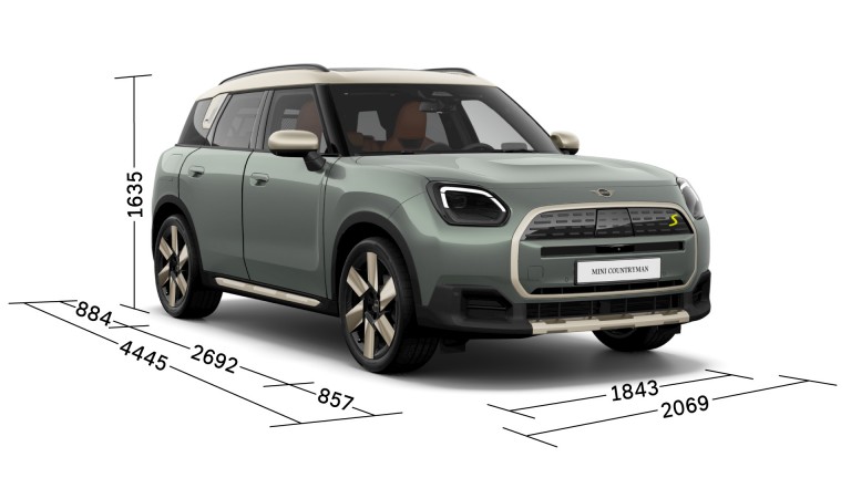 Vollelektrischer MINI Countryman – drei Viertel – Abmessungen