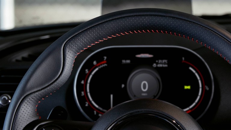 MINI John Cooper Works – multifunktionale Instrumentenanzeige