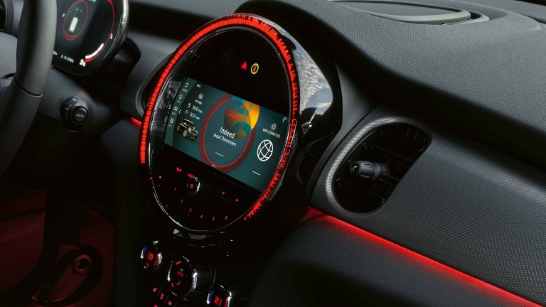 MINI John Cooper Works – 8,8”-Touchscreen – Konnektivität