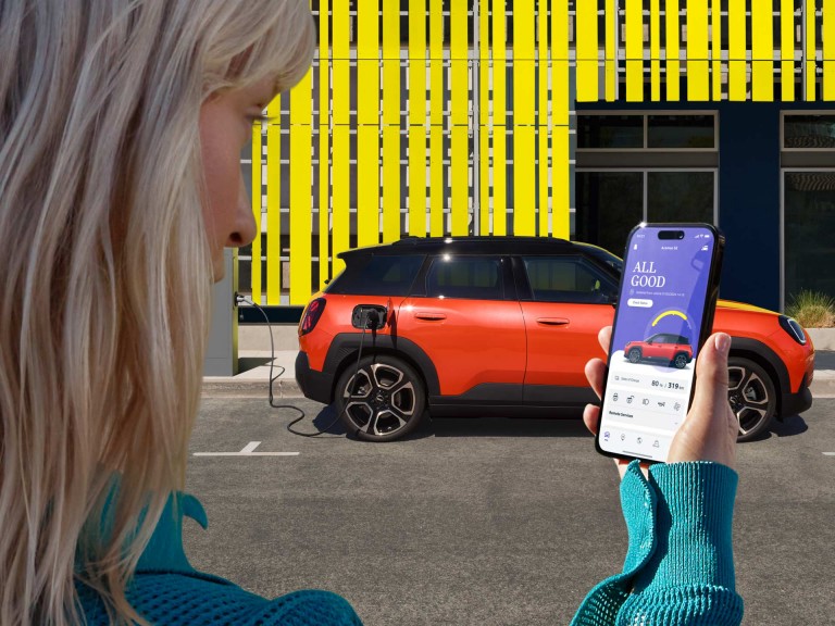 MINI Aceman Electric - recharge - puissance de l'application MINI