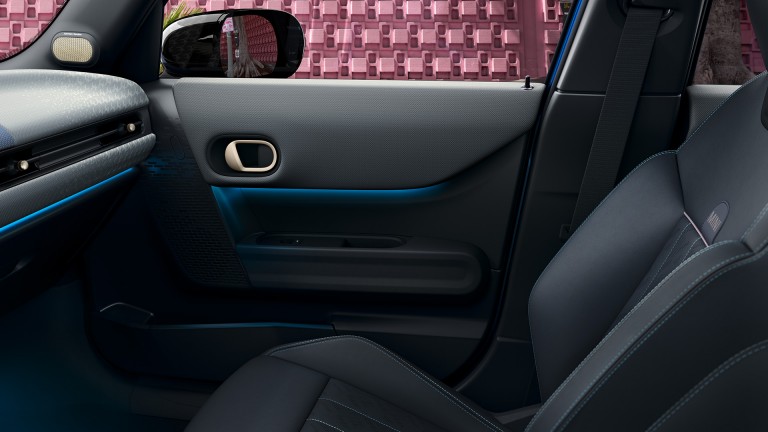 MINI Cooper 5 door - intérieur - faits saillants