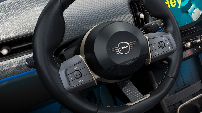 MINI Cooper 5 door - intérieur - volant d'origine