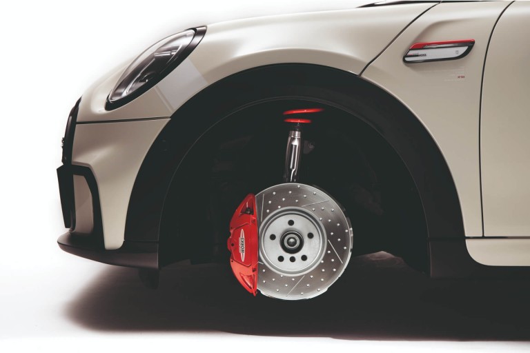 MINI – telaio sportivo - come una pista da corsa automobilistica