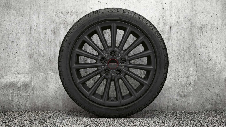 CERCHIO MULTI SPOKE DA 17" - JET BLACK 505