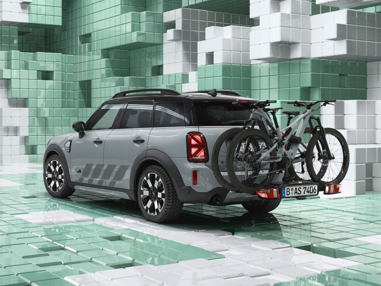 MINI Countryman Untamed Edition – posteriore – portabici