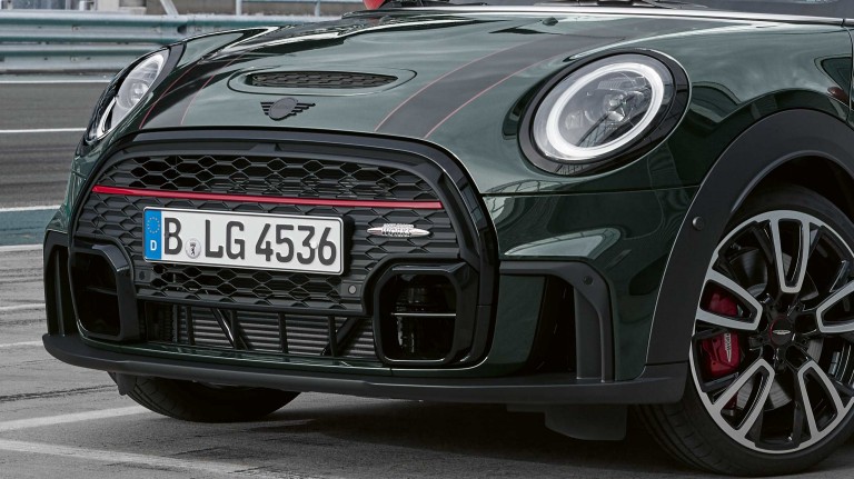 MINI John Cooper Works – cerchi in lega leggera da 18" – freni da 18"