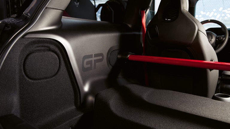 MINI John Cooper Works GP – barra di protezione per il bordo di carico – pannelli laterali