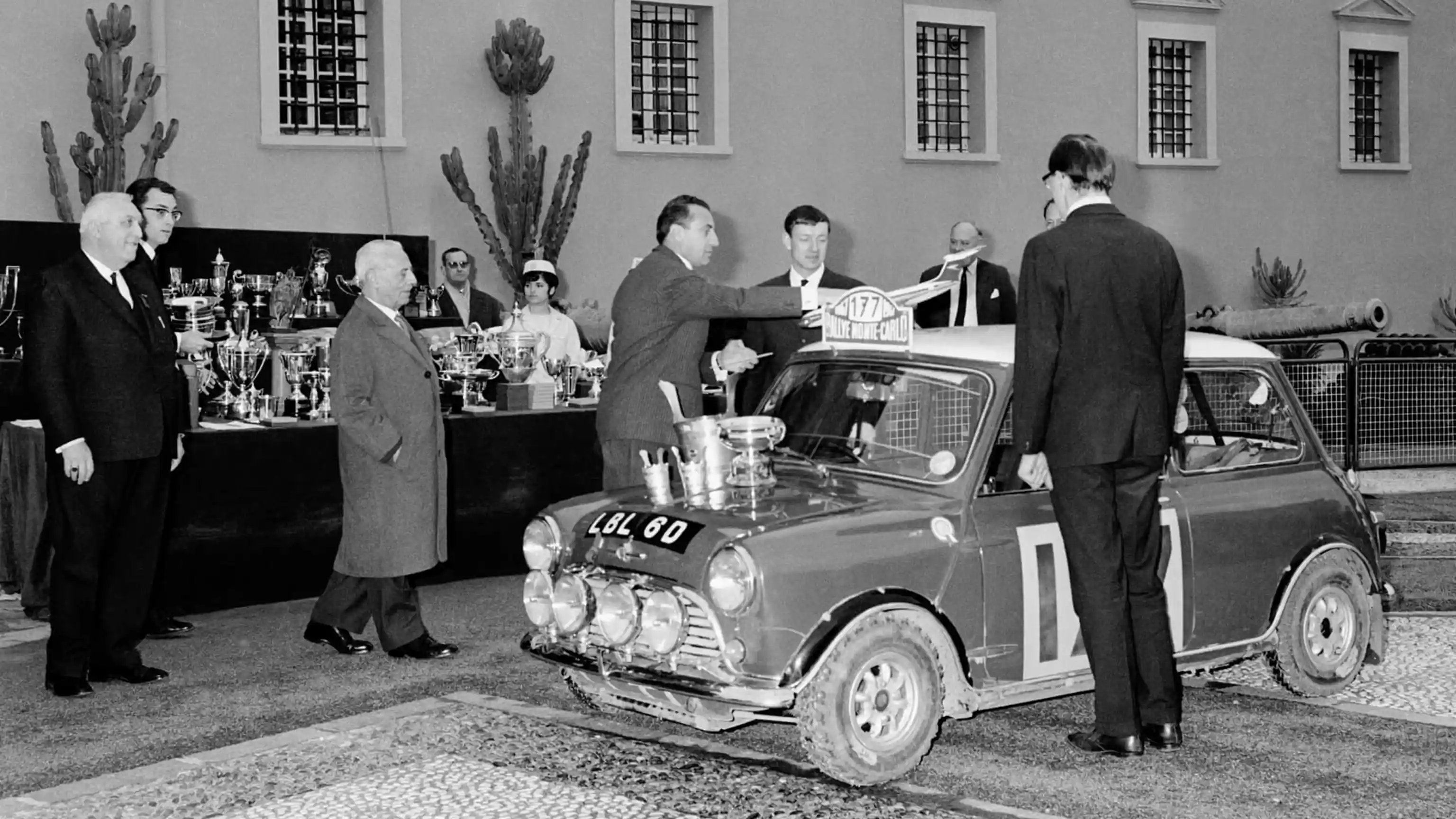 MINI John Cooper Works – Trophy MINI