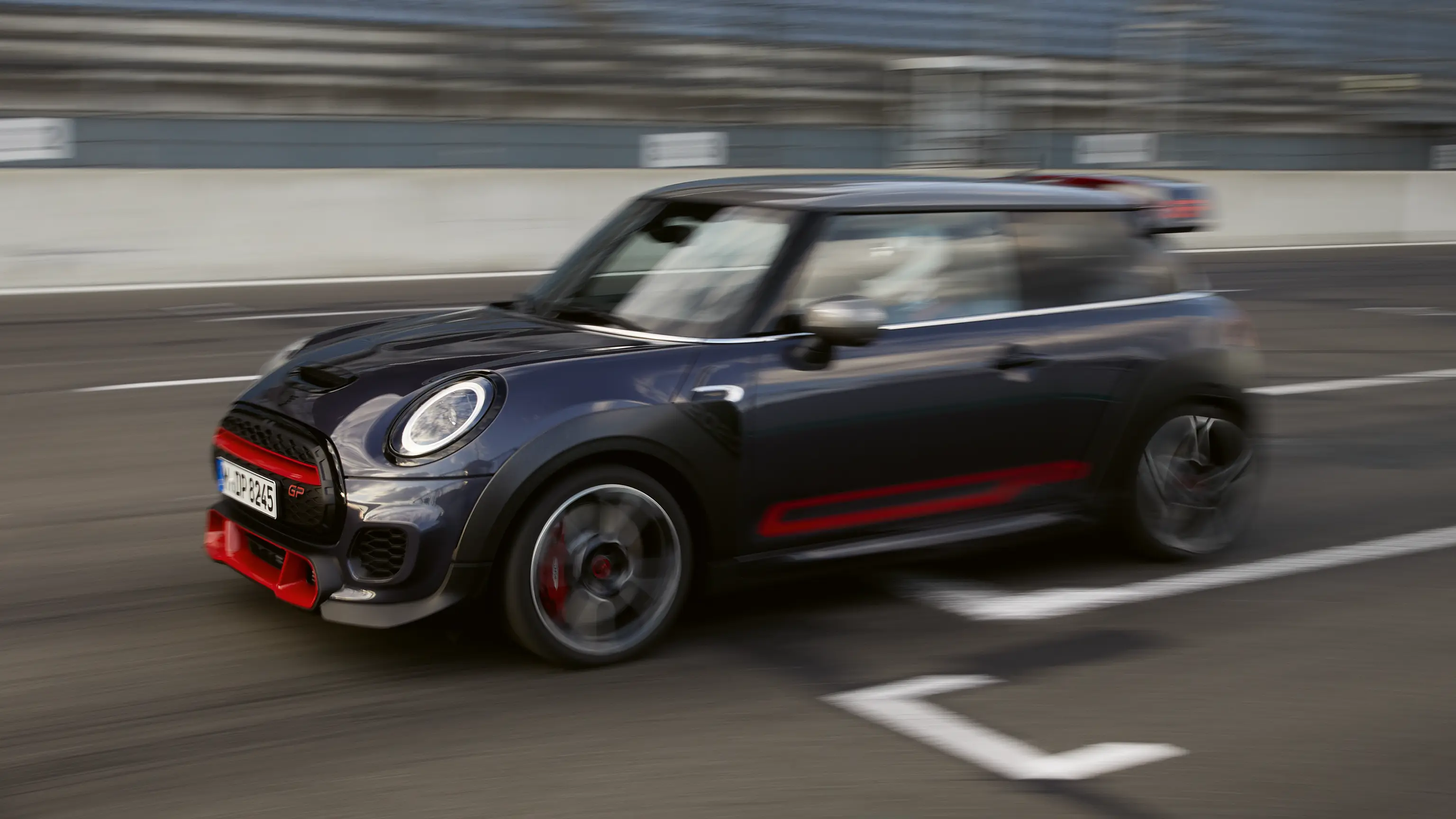 MINI John Cooper Works – Rennsport MINI GP